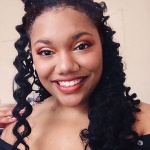 Meet your Posher, Bria